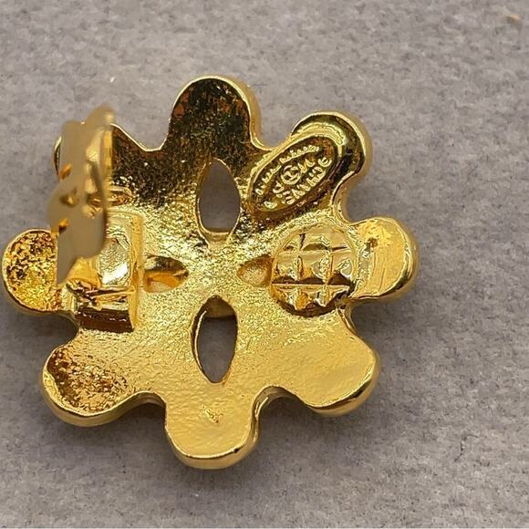 CHANEL Coco Mark CC Flower Motif GP 94P Earrings W/Box - Picture 10 of 11